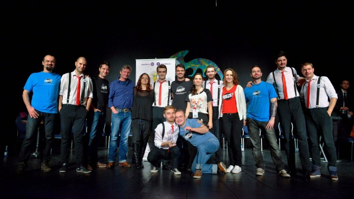 Final de Campionat. Început de Festival.